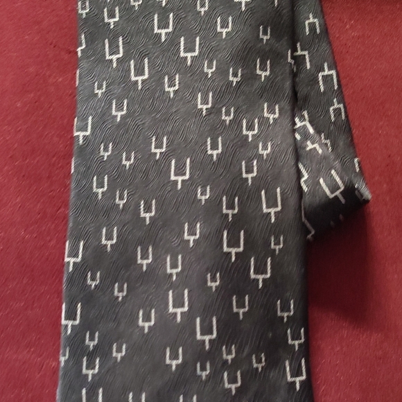 Raiders Bundle - Picture 7 of 8